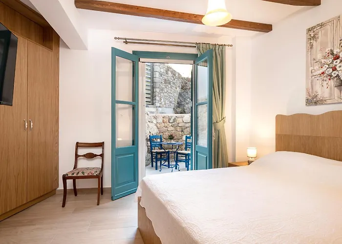 Archangel's Nest - Hug