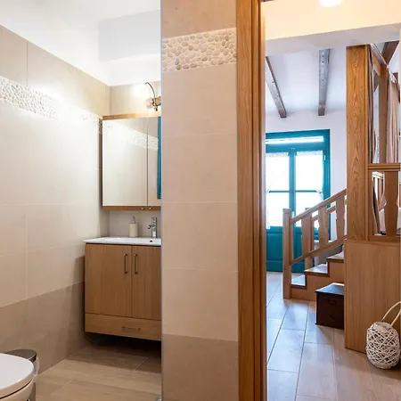 Archangel's Nest - Hug Apartament Asfendiou