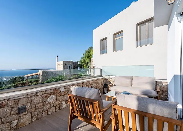 Archangel's Nest - Hug Daire *