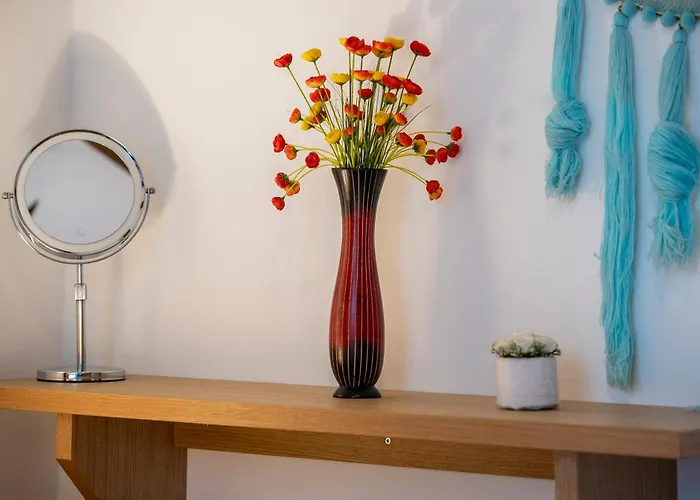 Archangel's Nest - Hug