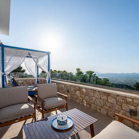 Apartment Archangel's Nest - Hug Asfendiou