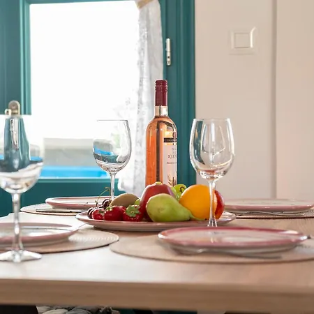 Archangel's Nest - Hug Asfendiou